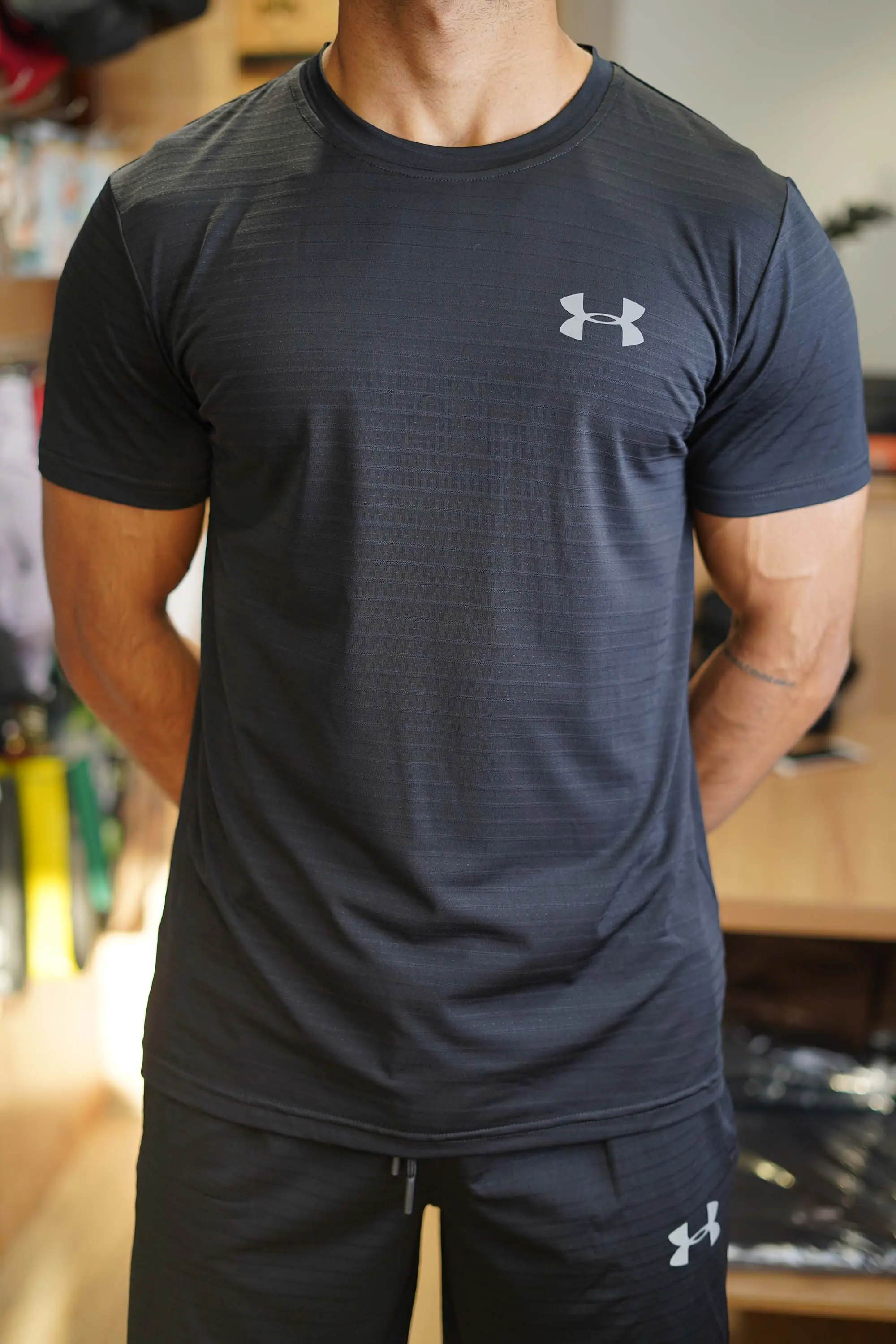 ست مردانه تیشرت و شلوارک پارچه تنفسی کد 14131